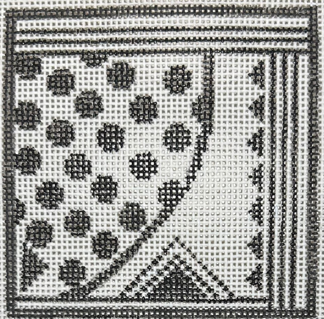 PM689 COASTER BLACK & WHITE