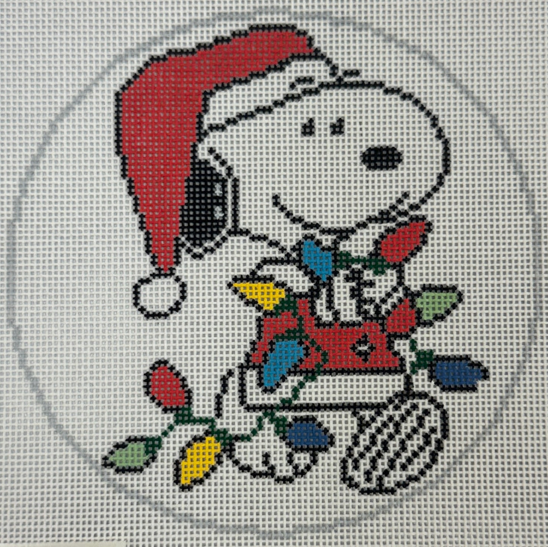 PEANUTS - SNOOPY IN SANTA SUIT TANGLED IN LIGHTS