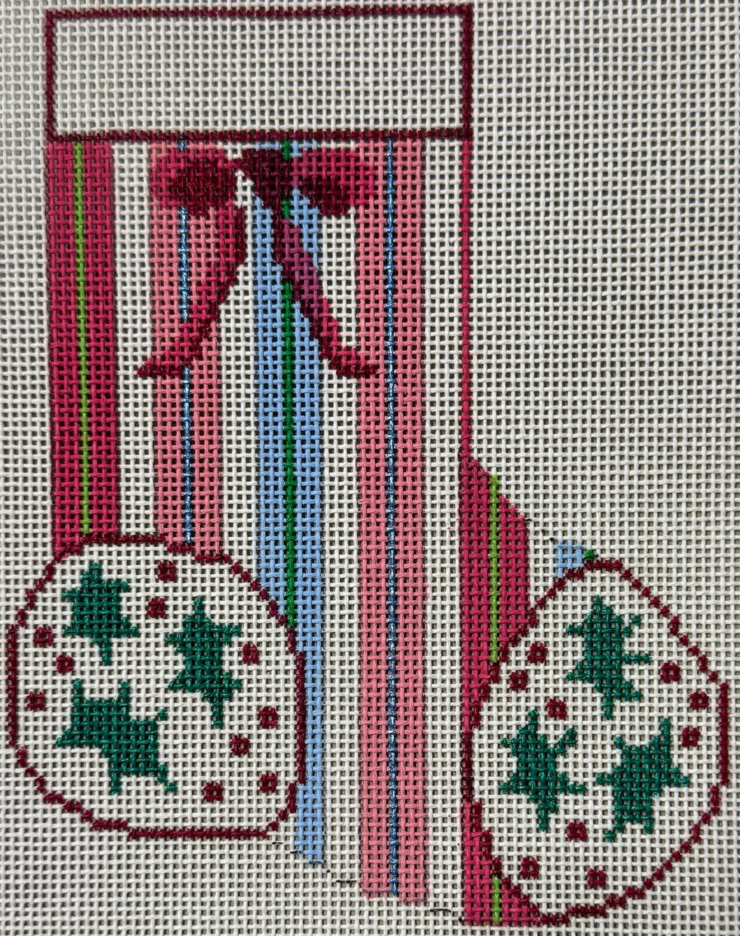 CH2046 PINK STRIPE STOCKING