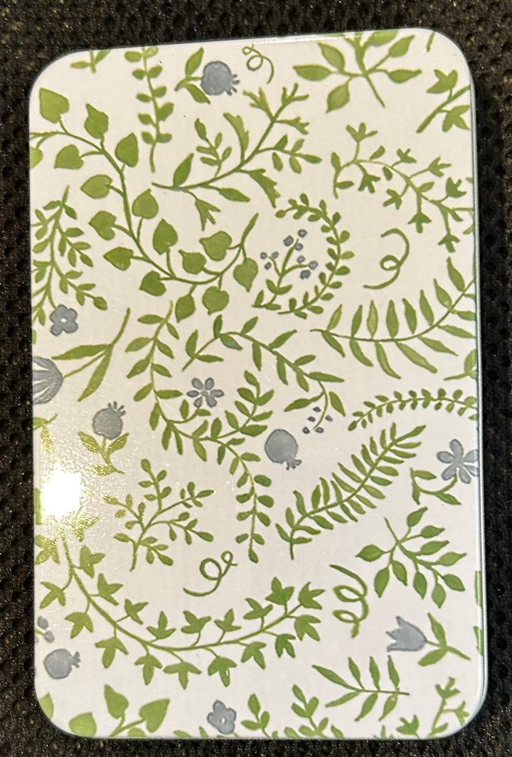 PRINTED TIN BOX W/ MAGNET - GREEN PAISLEY